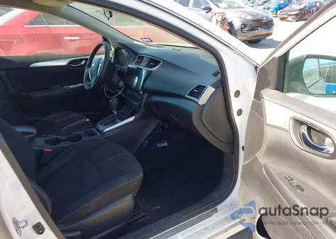 2017 Nissan Sentra S z USA, uszkodzony, nr VIN 3N1AB7AP3HY259492